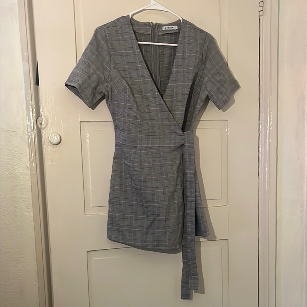 Stelen Gray Houndstooth Check Wrap Tie Front Short Sleeve Romper
